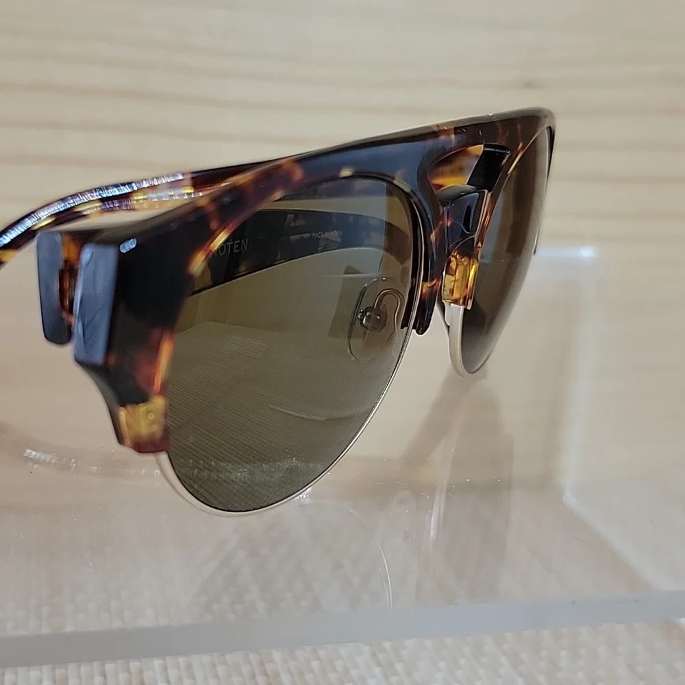 Dries Van Noten By Linda Farrow Sunglasses